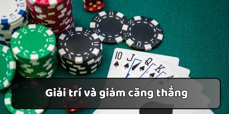 Lợi ích khi tham gia đánh Phỏm online tại Uy88